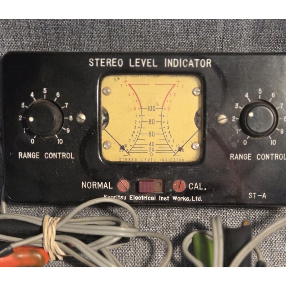 Kyoritsu Electrical Inst Works, Ltd. Stereo Level Indicator ST-A W Box Vintage